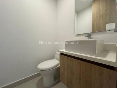 Apartamento en venta en Los Colores, Medellín · foto 3 de 19