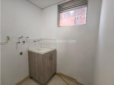 Apartamento en venta en Laureles, Medellín · foto 7 de 16