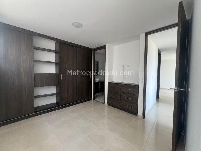 Apartamento de 3 alcobas en venta en El Diamante, Medellín, 75 m² · foto 16 de 16