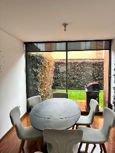 Casa en venta en Camino De Arrayanes, Bogotá · foto 2 de 19