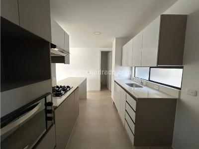 Apartamento de 3 alcobas en venta en El Poblado, Medellín, 104 m² · foto 10 de 10