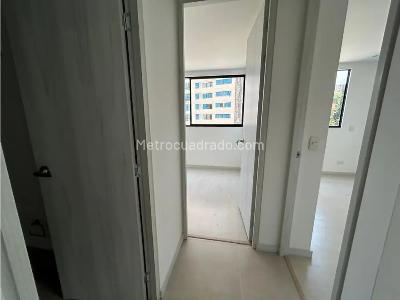Apartamento de 3 alcobas en venta en El Poblado, Medellín, 104 m² · foto 4 de 10