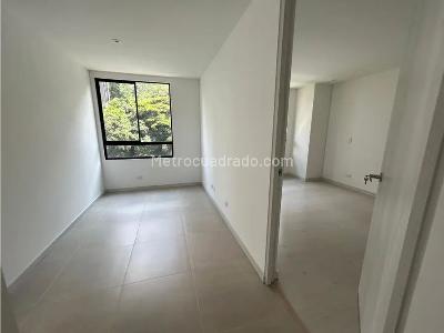 Apartamento de 3 alcobas en venta en El Poblado, Medellín, 104 m² · foto 8 de 10