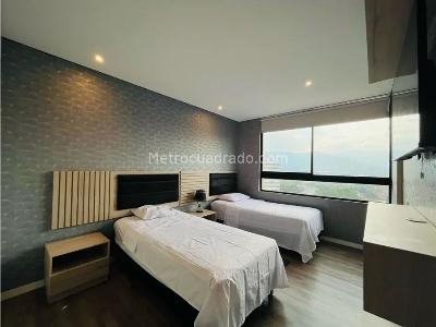 Apartamento de 2 alcobas en venta en El Poblado, Medellín, 110 m² · foto 2 de 10