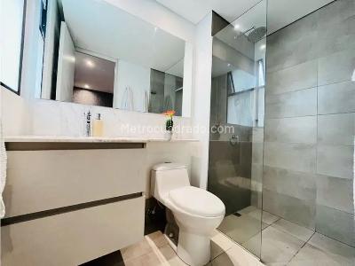 Apartamento de 2 alcobas en venta en El Poblado, Medellín, 110 m² · foto 6 de 10