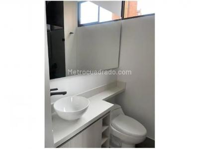 Apartamento en venta en Los Naranjos, Medellín · foto 4 de 10