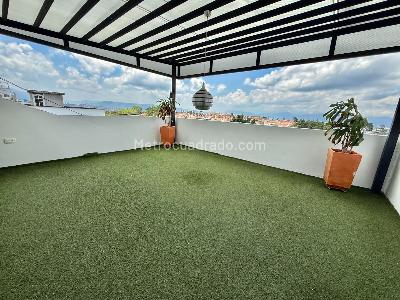 Casa de 5 alcobas en venta en Lagos Del Cacique, Bucaramanga, 395 m² · foto 3 de 20