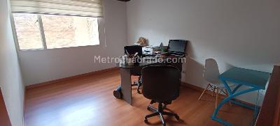 Casa de 5 alcobas en venta en Sosiego Sur, Bogotá, 241 m² · foto 13 de 19