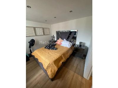 Apartamento de 3 alcobas en venta en El Trapiche, Bello, 74 m² · foto 9 de 15