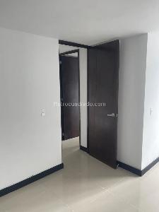 Apartamento de 3 alcobas en venta en Sector Balverde, Bello, 54 m² · foto 8 de 16