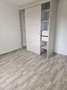 Apartamento de 2 alcobas en venta en Madera, Bello, 55 m² · foto 4 de 11