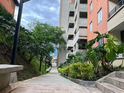 Apartamento de 3 alcobas en venta en Bellavista, Bello, 65 m² · foto 4 de 12