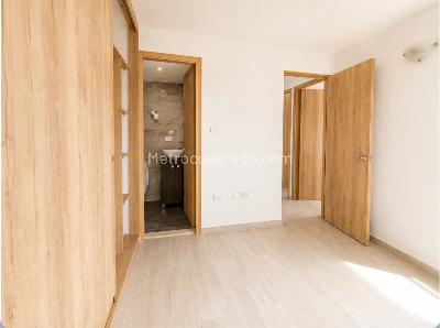 Apartamento de 3 alcobas en venta en Zona Industrial 1, Bello, 58 m² · foto 11 de 12