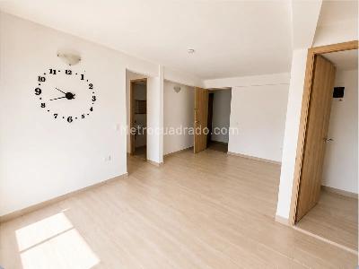 Apartamento de 3 alcobas en venta en Zona Industrial 1, Bello, 58 m² · foto 9 de 12