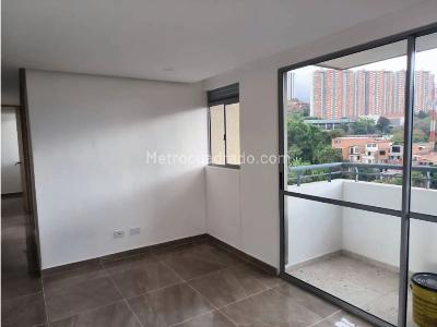 Apartamento de 3 alcobas en venta en Urbanizacion Palmacia, Bello, 62 m² · foto 10 de 13