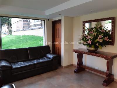 Apartamento de 2 alcobas en venta en Santa Barbara Central Usaquen, Bogotá, 120 m² · foto 2 de 18