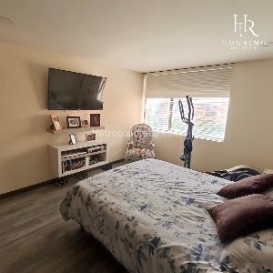Apartamento de 3 alcobas en venta en Bulevar Niza, Bogotá, 102 m² · foto 8 de 12