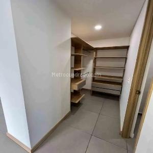 Apartamento de 3 alcobas en venta en Mejia Robledo, Pereira, 85 m² · foto 8 de 11