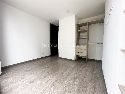 Apartamento de 3 alcobas en venta en La Castellana, Bogotá, 126 m² · foto 6 de 16