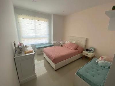 Apartamento en venta en Pance, Cali · foto 3 de 12