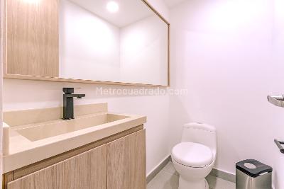 Apartamento de 2 alcobas en venta en El Poblado La Florida, Medellín, 127 m² · foto 16 de 18