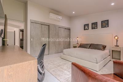 Apartamento de 5 alcobas en venta en El Poblado La Florida, Medellín, 520 m² · foto 14 de 14