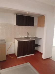 Casa de 4 alcobas en venta en Villas De Granada, Bogotá, 45 m² · foto 11 de 14