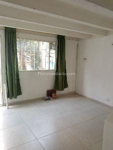 Casa de 4 alcobas en venta en Villas De Granada, Bogotá, 45 m² · foto 13 de 14