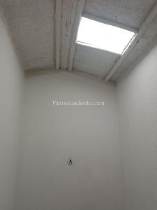 Casa de 4 alcobas en venta en Villas De Granada, Bogotá, 45 m² · foto 4 de 14