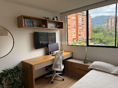 Apartamento en venta en Loma Del Escobero, Envigado · foto 11 de 16