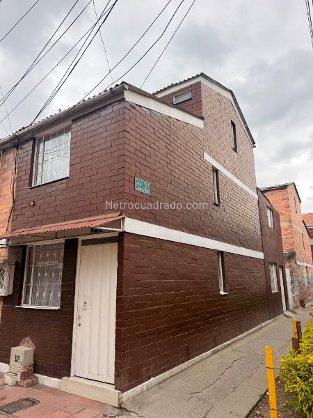 Casa en Arriendo, AURES CORINTO Altos de Suba y Cerros de San Jorge, Bogotá D.C.