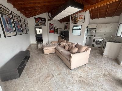 Apartamento de 3 alcobas en venta en Florida Nueva, Medellín, 138 m² · foto 3 de 14