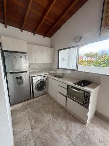 Apartamento de 3 alcobas en venta en Florida Nueva, Medellín, 138 m² · foto 5 de 14
