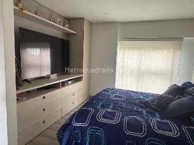 Apartamento de 3 alcobas en venta en Los Andes, Bogotá, 76 m² · foto 3 de 20