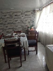 Casa de 5 alcobas en venta en Los Alamos, Bogotá, 154 m² · foto 3 de 13
