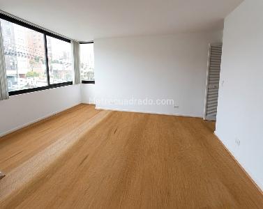 Apartamento de 1 alcoba en venta en Chico, Bogotá, 35 m² · foto 4 de 7