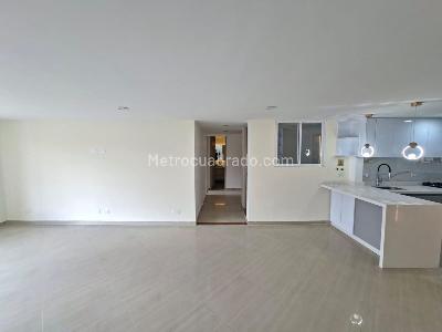 Apartamento en venta en Alhambra, Bogotá · foto 6 de 17