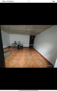 Casa de 5 alcobas en venta en Santa Barbara Centro, Bogotá, 282 m² · foto 6 de 12