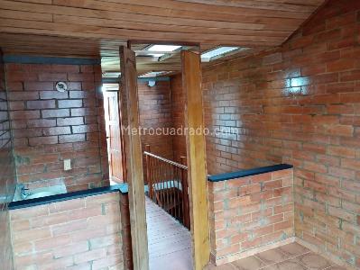 Casa en venta en Alcaparros, Bogotá · foto 2 de 10