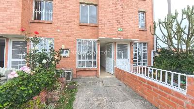 Casa de 4 alcobas en venta en Soacha Compartir, Soacha, 72 m² · foto 2 de 19