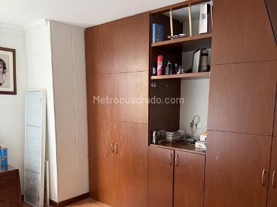 Apartamento de 3 alcobas en venta en San Jose Del Prado, Bogotá, 149 m² · foto 15 de 20