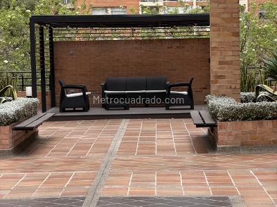 Apartamento de 3 alcobas en venta en San Jose Del Prado, Bogotá, 149 m² · foto 4 de 20