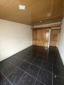Casa de 5 alcobas en venta en Kennedy, Bogotá, 300 m² · foto 15 de 18