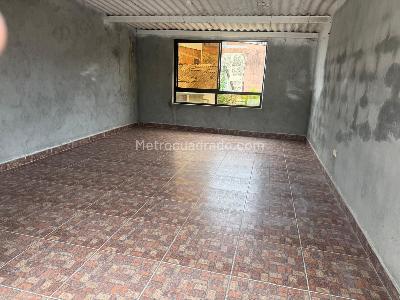Casa de 3 alcobas en venta en Jordan, Ibagué, 198 m² · foto 8 de 20