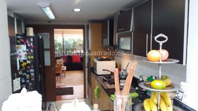Apartamento de 3 alcobas en venta en Chico Parque De La 93, Bogotá, 147 m² · foto 14 de 17
