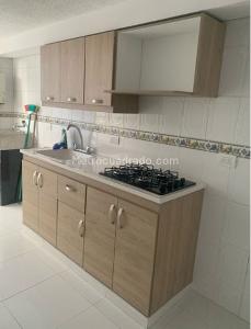 Apartamento de 3 alcobas en venta en Castilla Reservado, Bogotá, 62 m² · foto 2 de 20