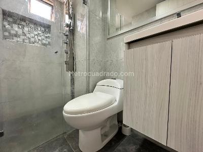 Apartamento de 3 alcobas en venta en El Poblado, Medellín, 91 m² · foto 6 de 7