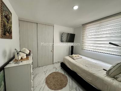 Apartamento de 3 alcobas en venta en El Poblado, Medellín, 91 m² · foto 4 de 7