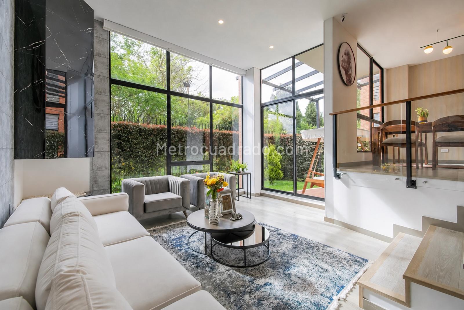 Casa de 5 habitaciones en venta en Los Arrayanes Zona Urbana, Bogotá — imagen 1 de 16