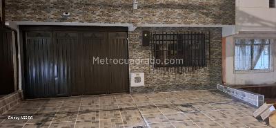 Casa de 4 alcobas en arriendo en Belen La Nubia, Medellín, 170 m² · foto 2 de 18